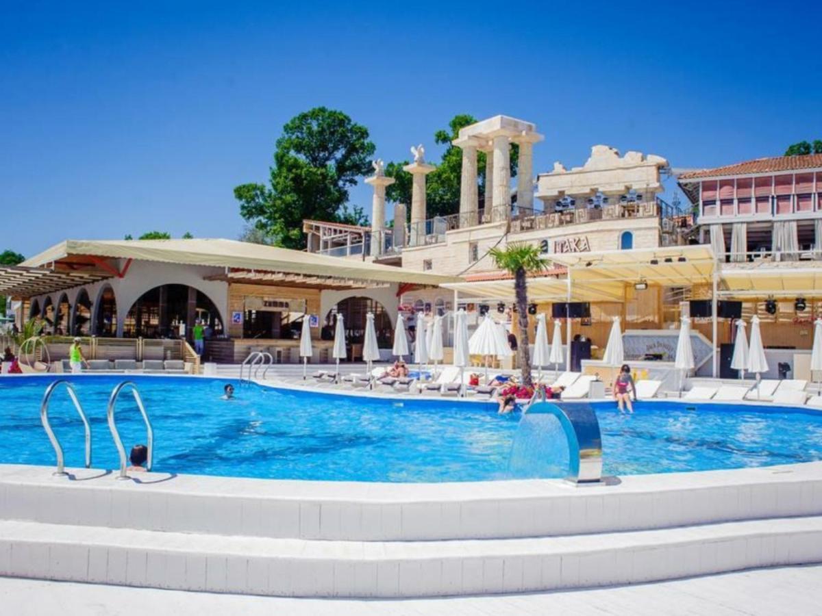 Arcadia Vip-Apartments In Golfstream Odesa Exterior foto